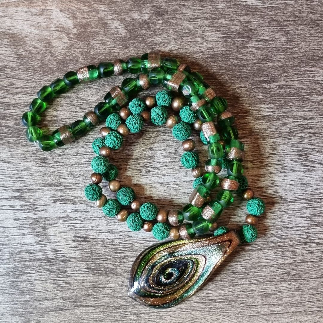 Emerald Gold Bead Diffuser Necklace